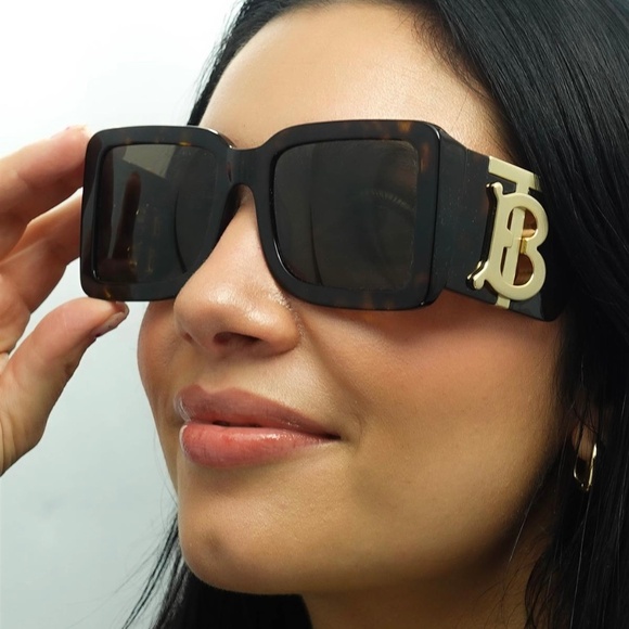 New! Burberry BE4406U 300273 Havana Oversized Sunglasses, Authentic - Picture 7 of 10